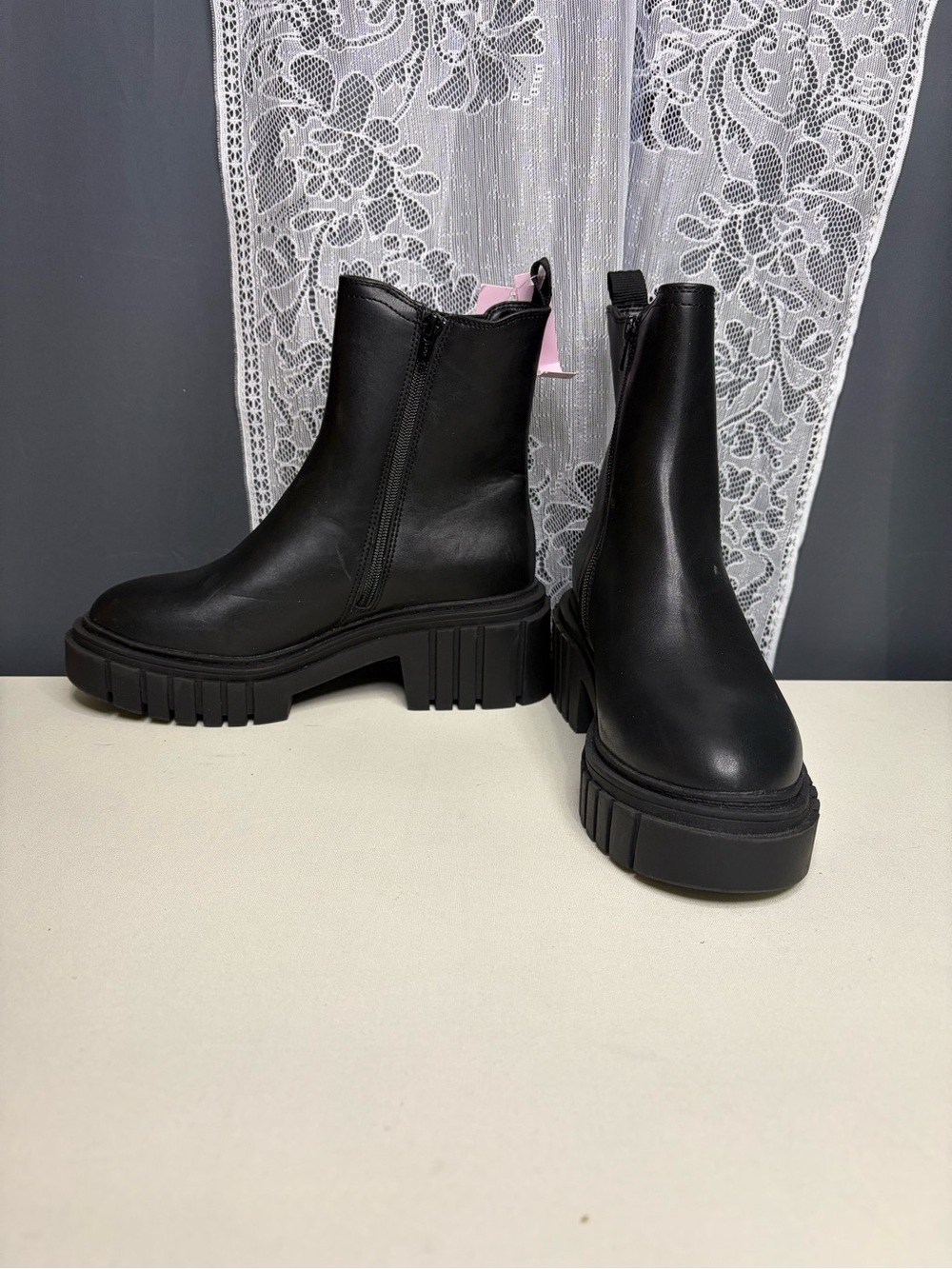 Women's Black Chunky Platform Chelsea Boots, 8.5